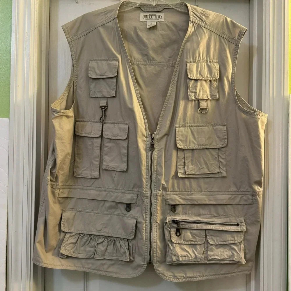 AUTHENTIC OUTFITTERS Roundtree & Yorke Vest